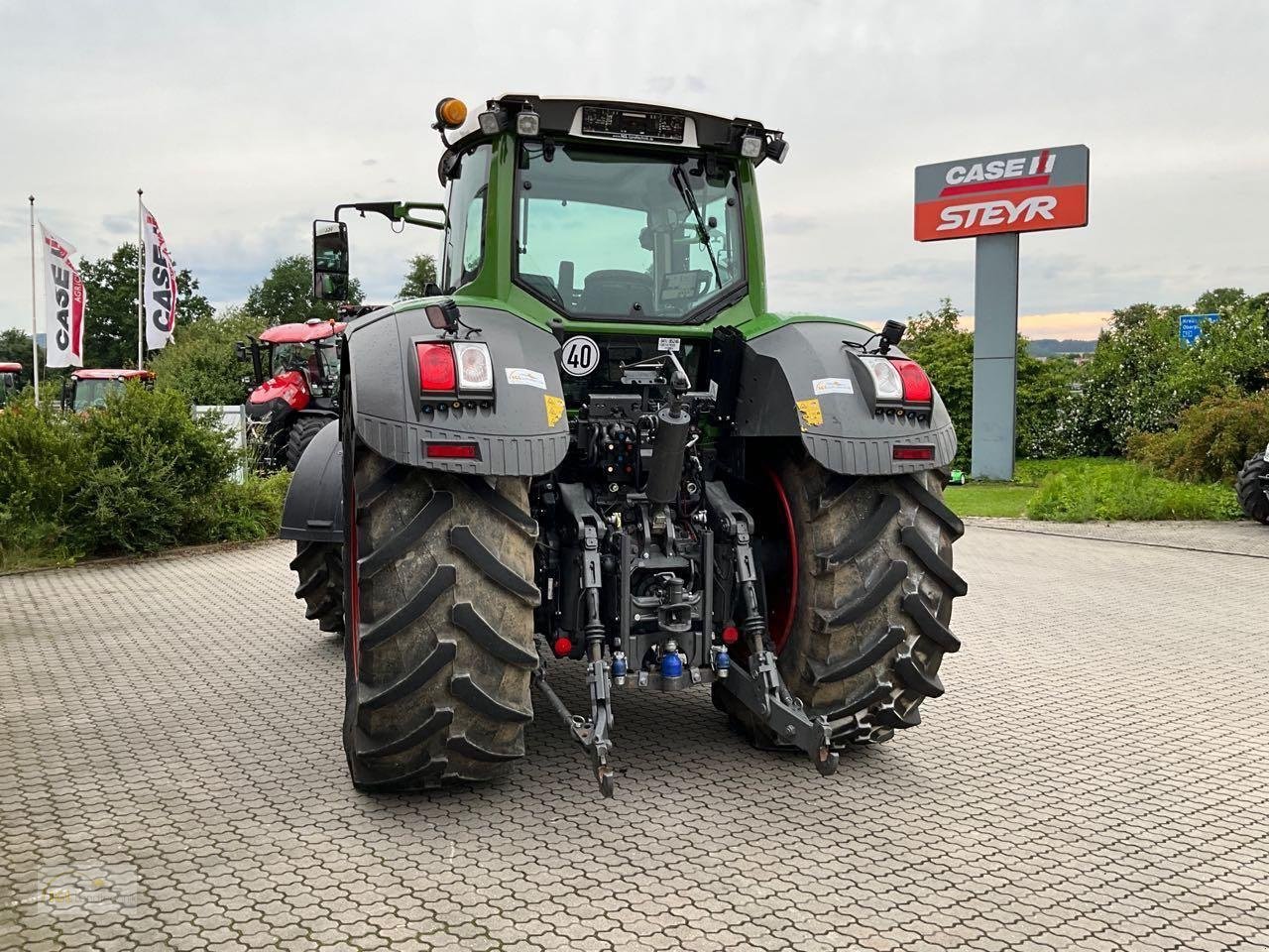 Traktor van het type Fendt 826 Vario S4"MOTOR NEU" Profi Plus, Gebrauchtmaschine in Pfreimd (Foto 12)