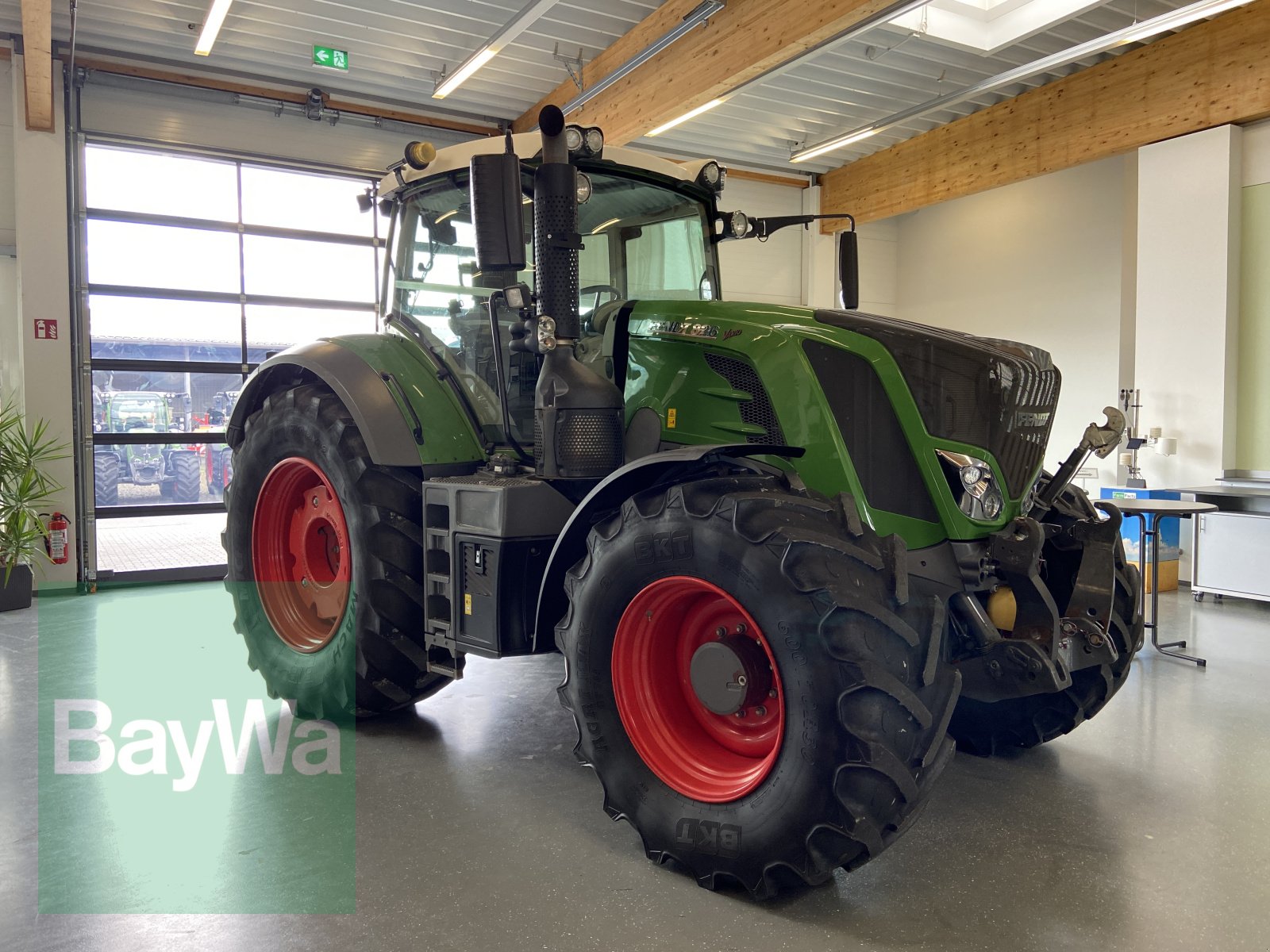 Traktor typu Fendt 826 Vario S4 Profi Plus, Gebrauchtmaschine w Bamberg (Zdjęcie 1)