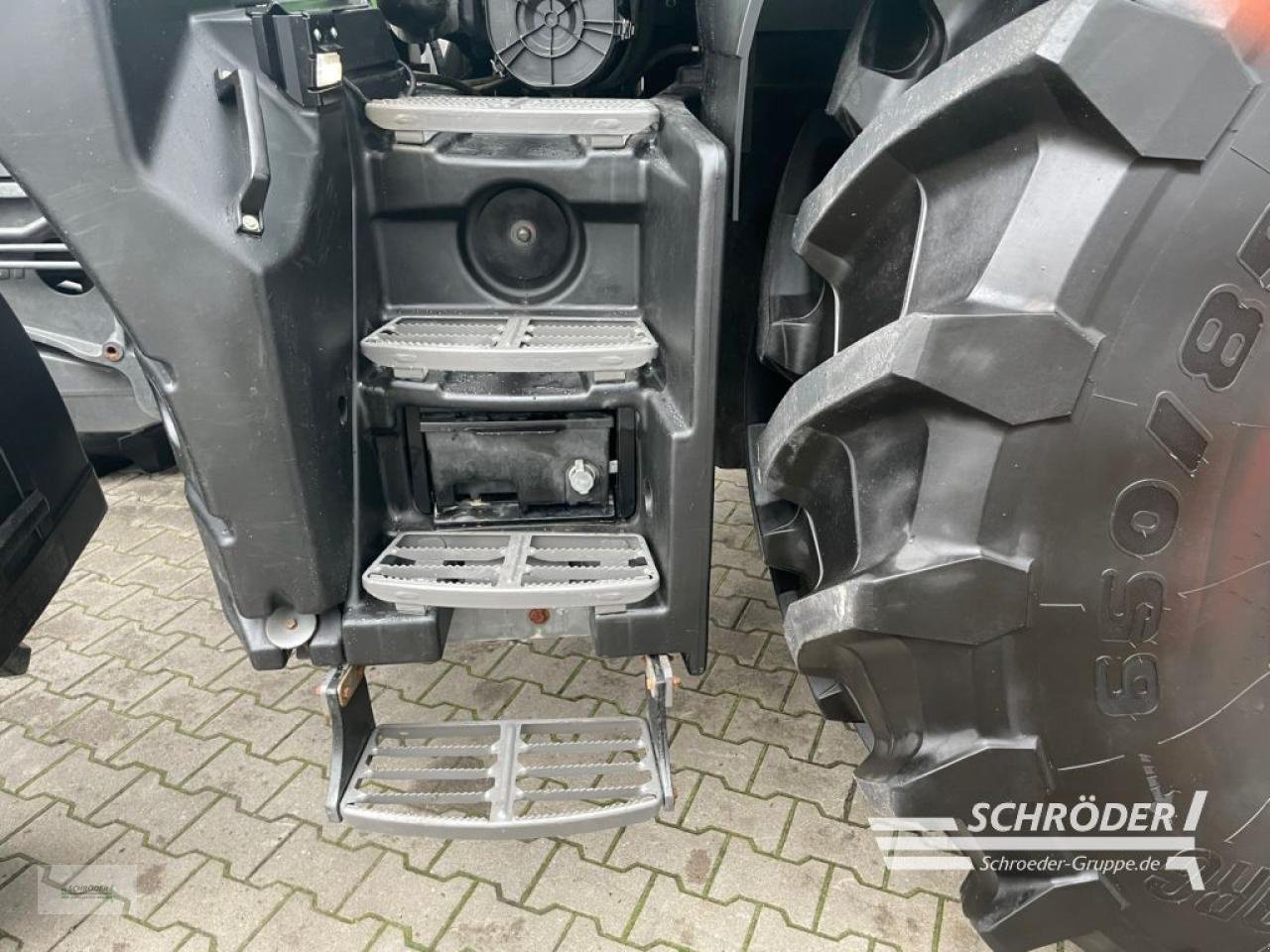 Traktor от тип Fendt 826 VARIO S4 PROFI PLUS, Gebrauchtmaschine в Wildeshausen (Снимка 17)