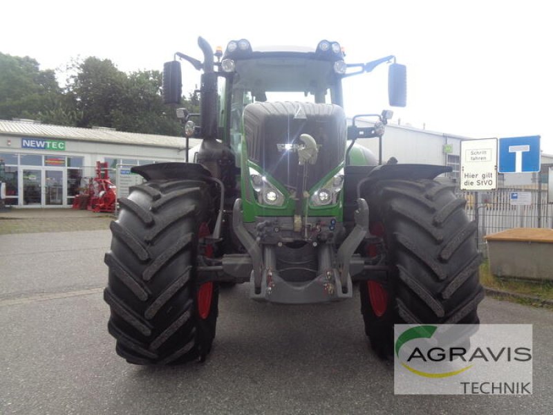 Traktor of the type Fendt 826 VARIO S4 PROFI, Gebrauchtmaschine in Nartum (Picture 3)