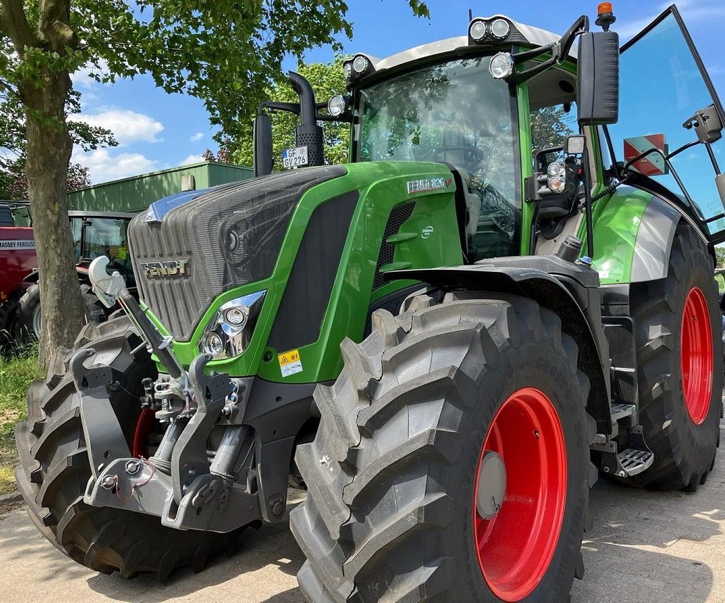 Traktor от тип Fendt 826 Vario S4 ProfiPlus, Gebrauchtmaschine в Voitze (Снимка 1)