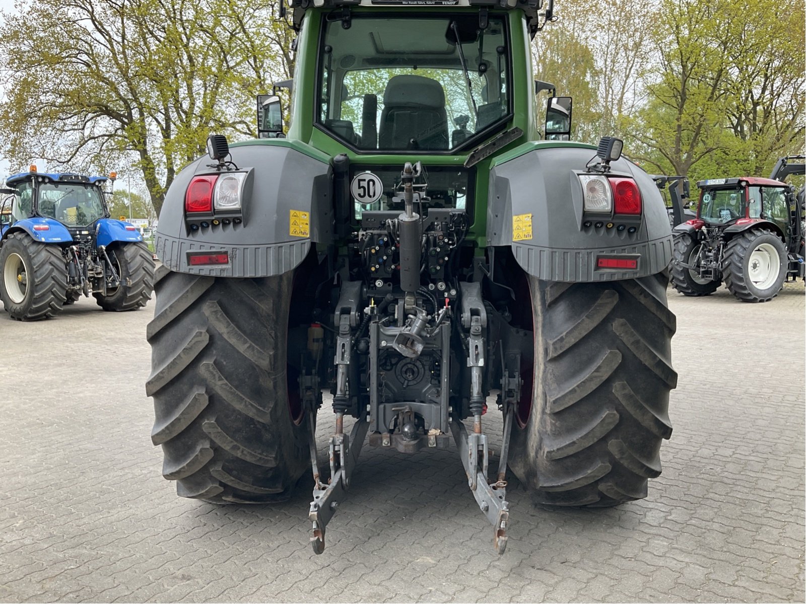 Traktor του τύπου Fendt 826 Vario S4, Gebrauchtmaschine σε Bad Oldesloe (Φωτογραφία 5)