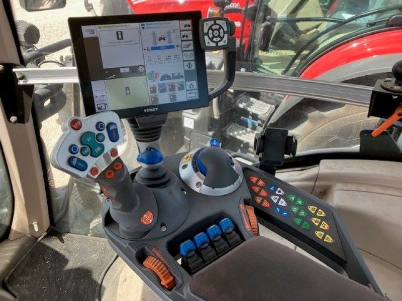 Traktor del tipo Fendt 828 PROFI + BLACK, Gebrauchtmaschine en ANDELOT (Imagen 6)