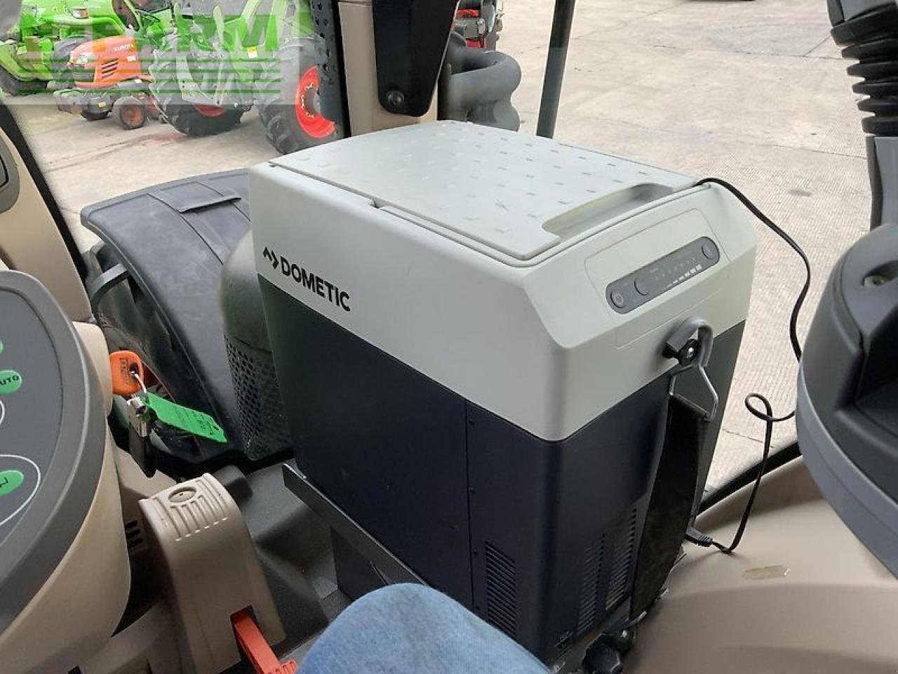 Traktor des Typs Fendt 828 profi plus tractor (st20991), Gebrauchtmaschine in SHAFTESBURY (Bild 25)