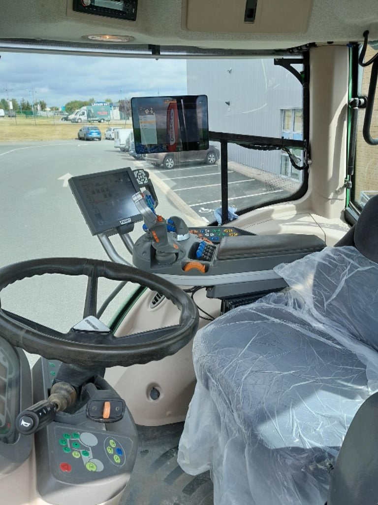 Traktor del tipo Fendt 828 PROFI + SCR, Gebrauchtmaschine en STE GEMME LA PLAINE (Imagen 8)