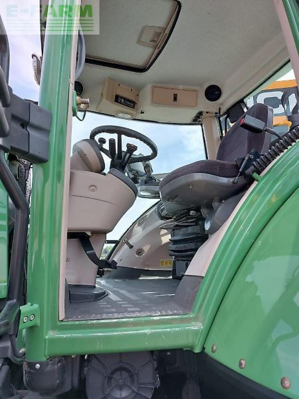 Traktor typu Fendt 828 s4 profi plus, Gebrauchtmaschine w SKARBIMIERZ – OSIEDLE (Zdjęcie 13)