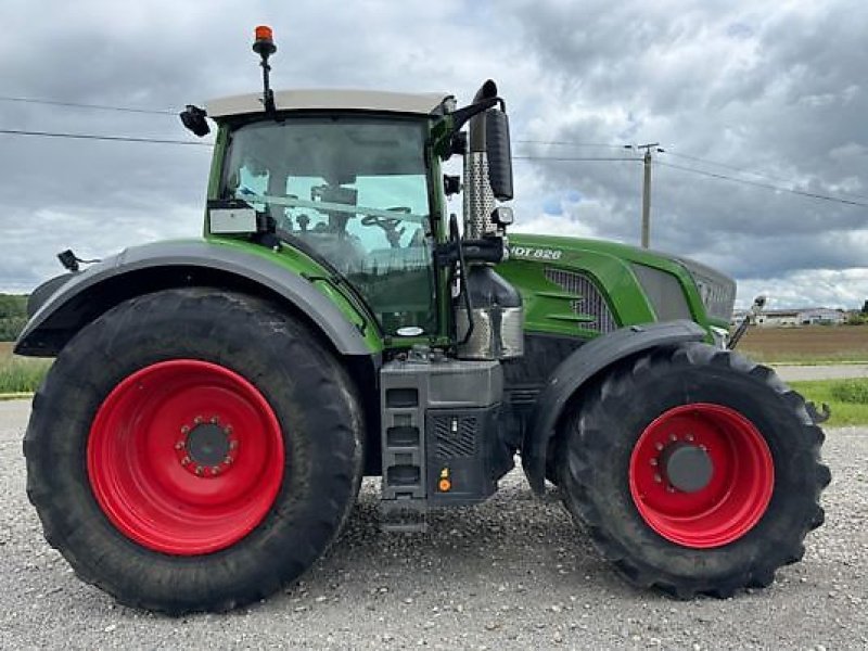 Traktor of the type Fendt 828 S4 PROFI PLUS, Gebrauchtmaschine in Muespach-le-Haut (Picture 4)