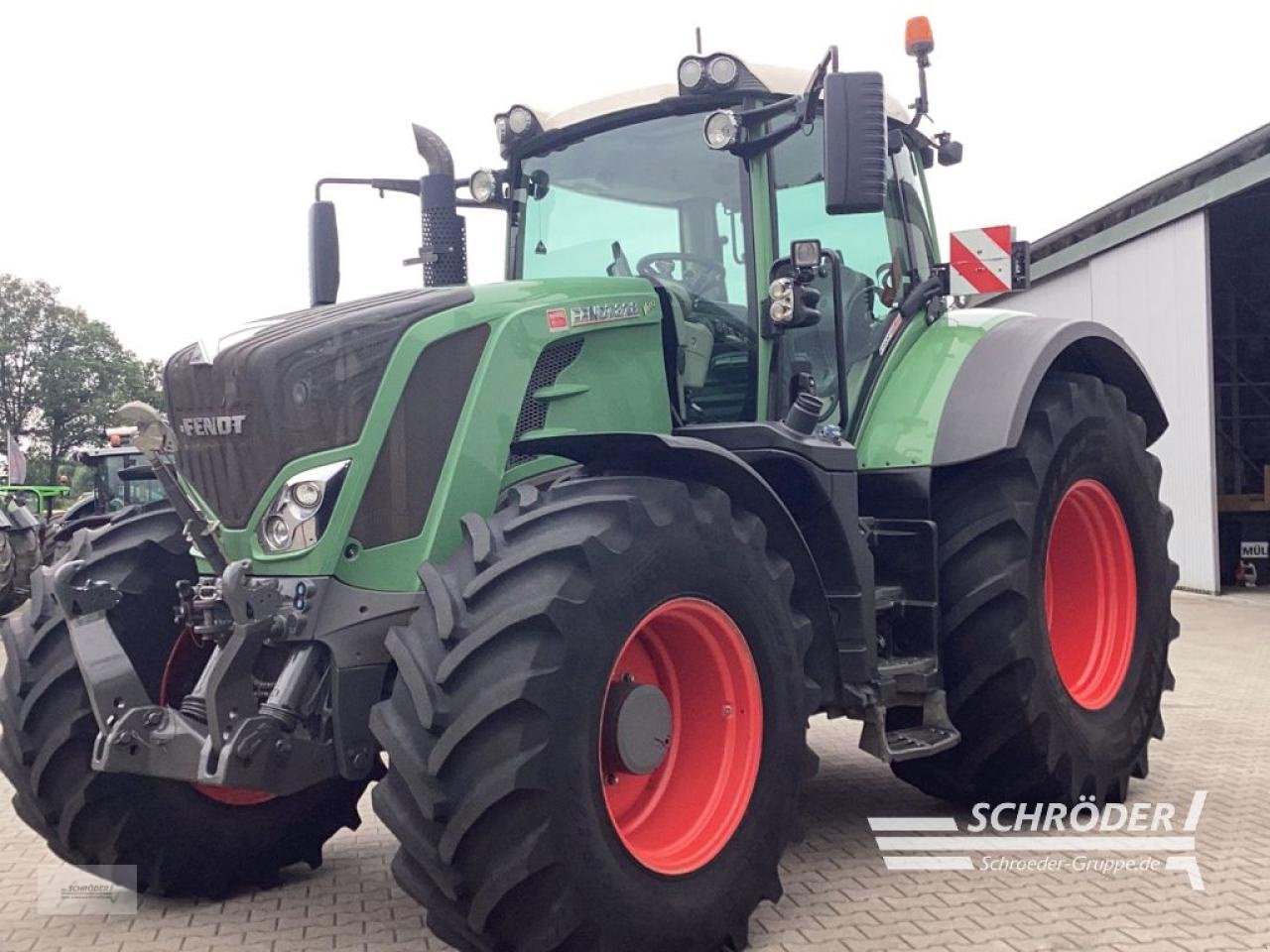 Traktor van het type Fendt 828 S4 PROFI PLUS, Gebrauchtmaschine in Scharrel (Foto 5)