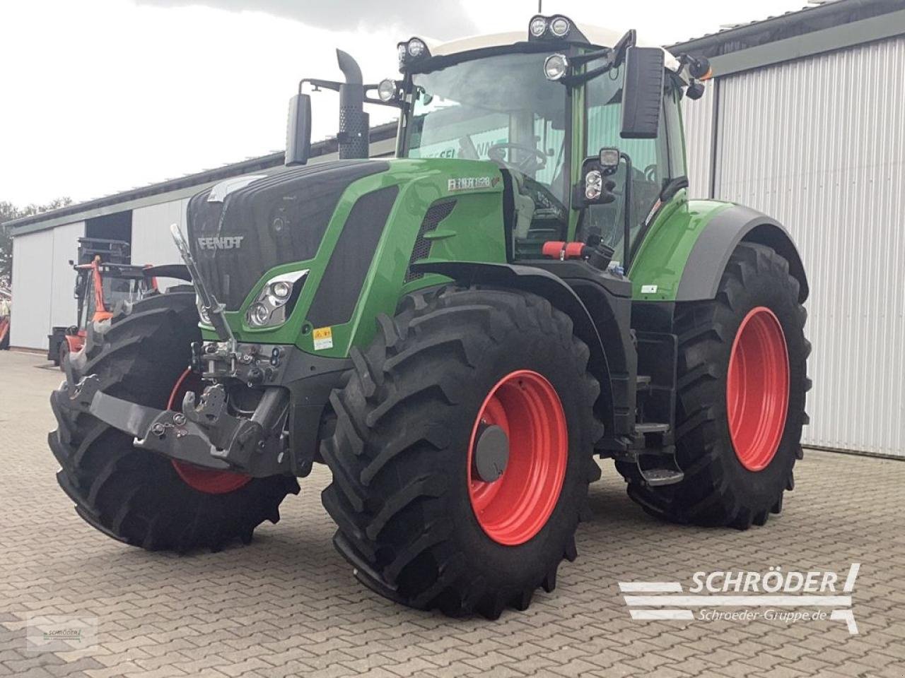 Traktor van het type Fendt 828 S4 PROFI PLUS, Gebrauchtmaschine in Lastrup (Foto 2)