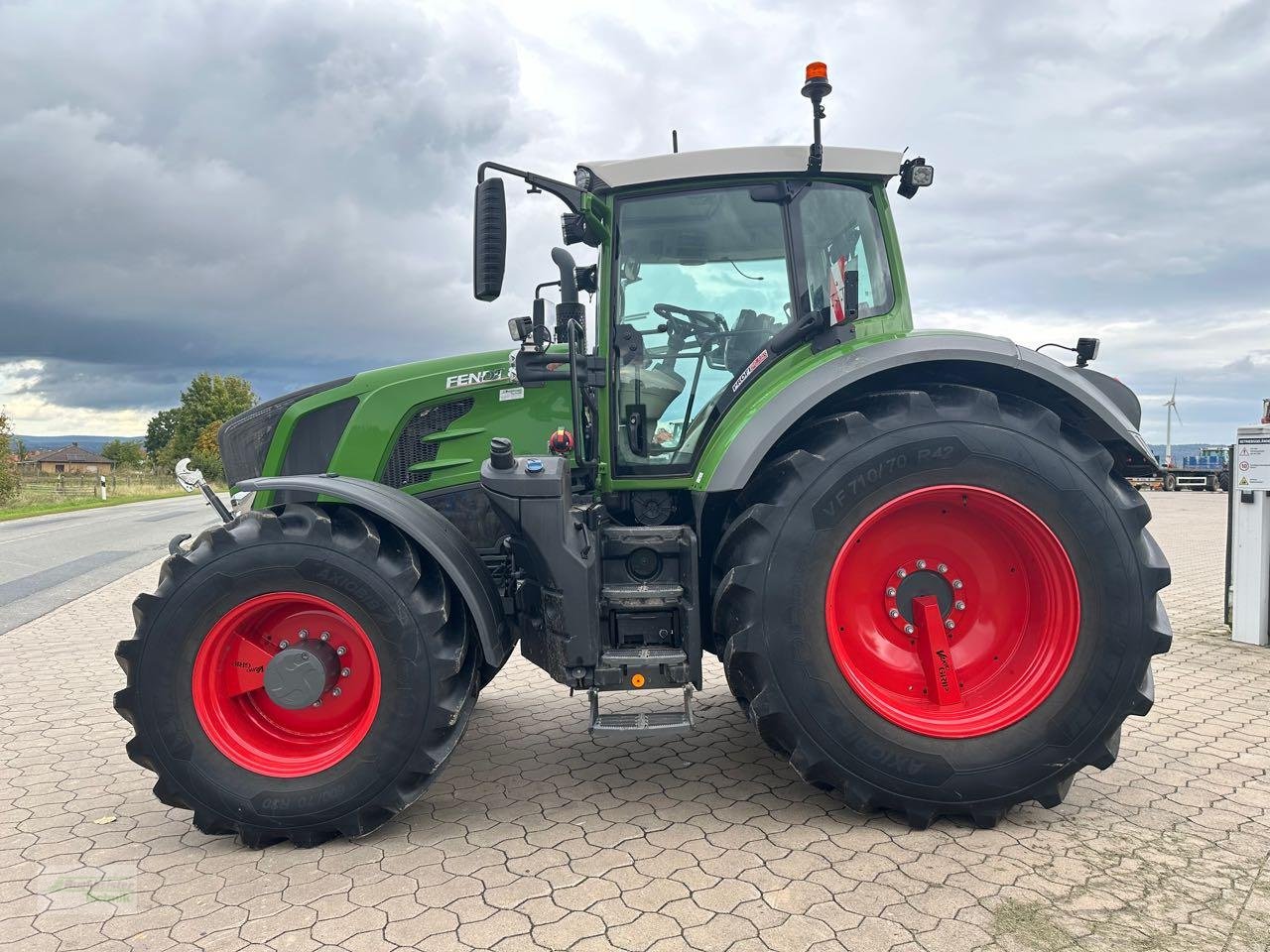 Traktor типа Fendt 828 S4 ProfiPlus, Gebrauchtmaschine в Coppenbruegge (Фотография 9)