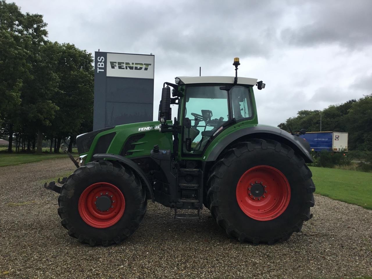 Traktor of the type Fendt 828 S4 VARIO PROFI, Gebrauchtmaschine in Grindsted (Picture 1)