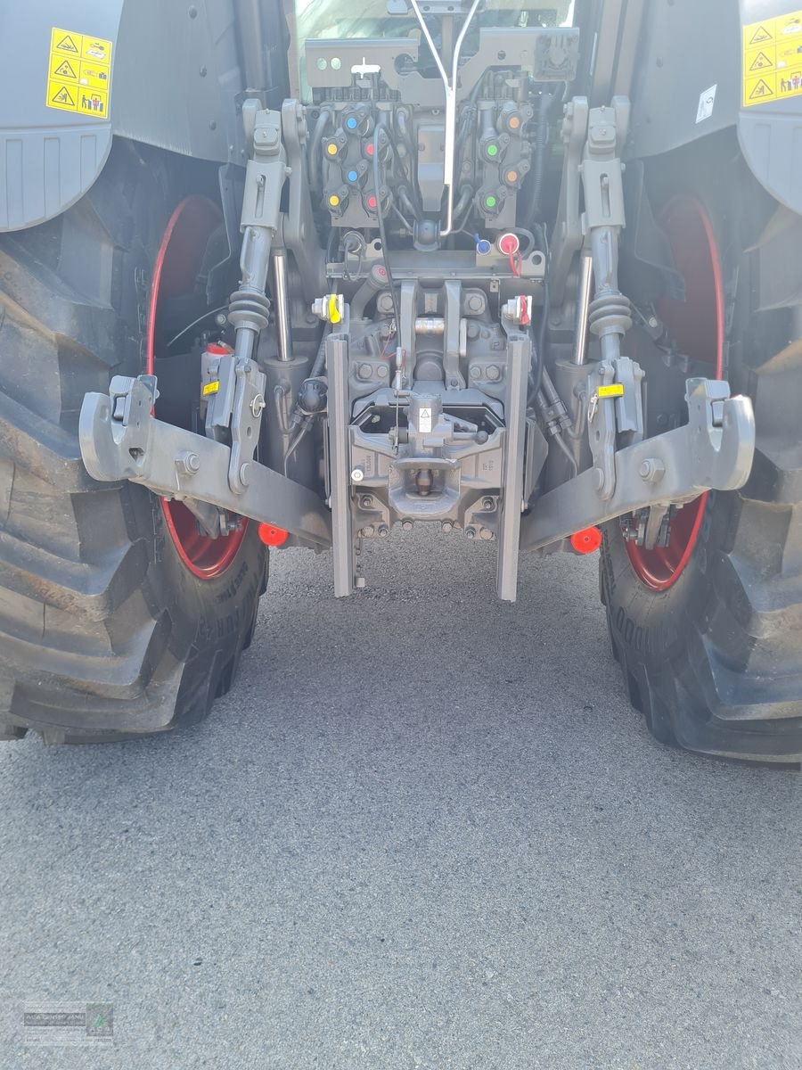 Traktor of the type Fendt 828 Vario Profi+, Neumaschine in Gerasdorf (Picture 12)