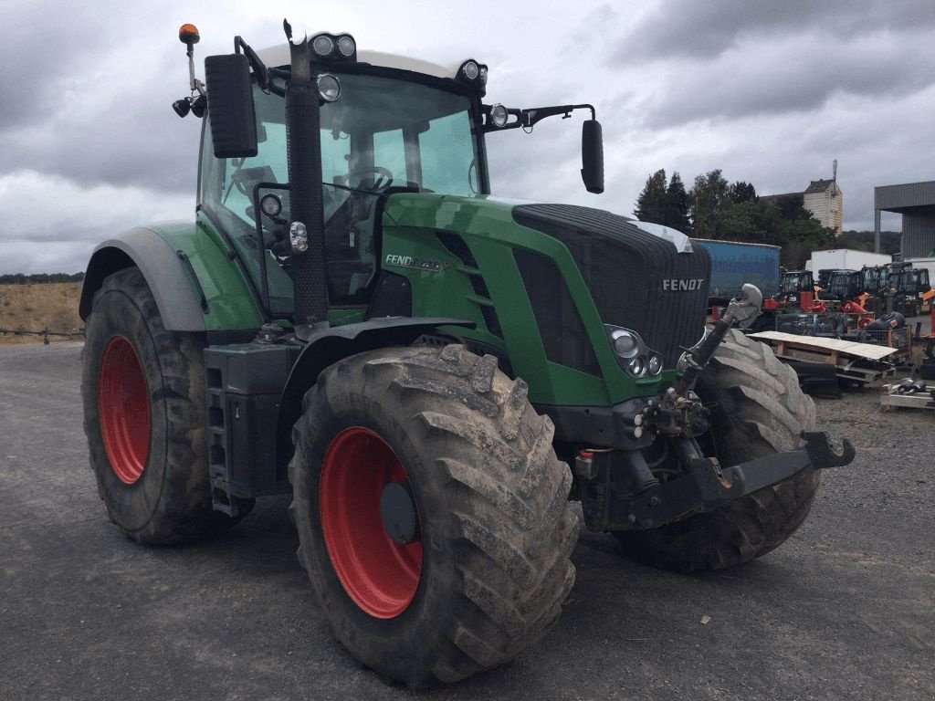 Traktor del tipo Fendt 828 VARIO PROFI +, Gebrauchtmaschine en azerailles (Imagen 3)