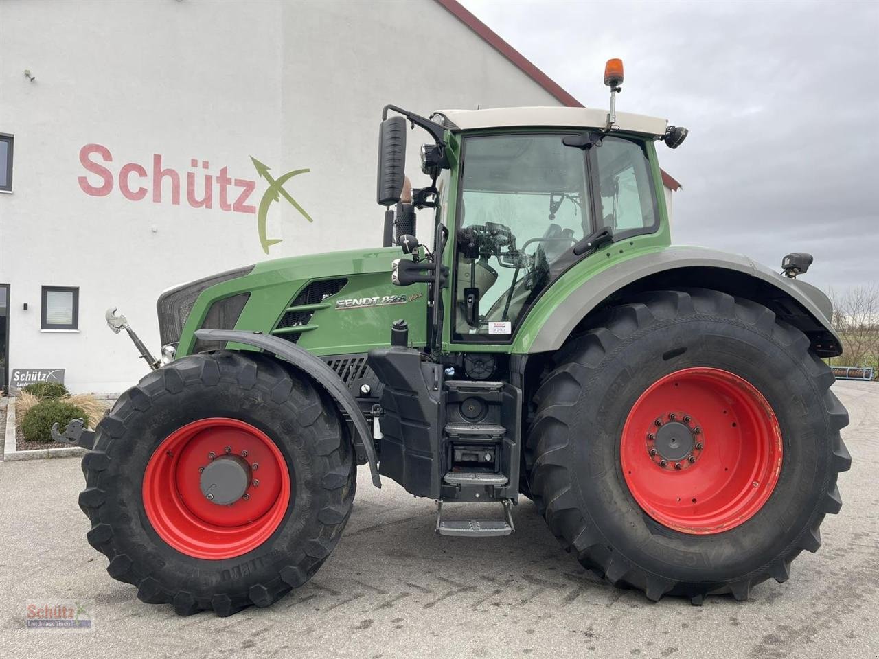 Traktor typu Fendt 828 Vario Profi Plus FZW GPS, Gebrauchtmaschine v Schierling (Obrázok 1)