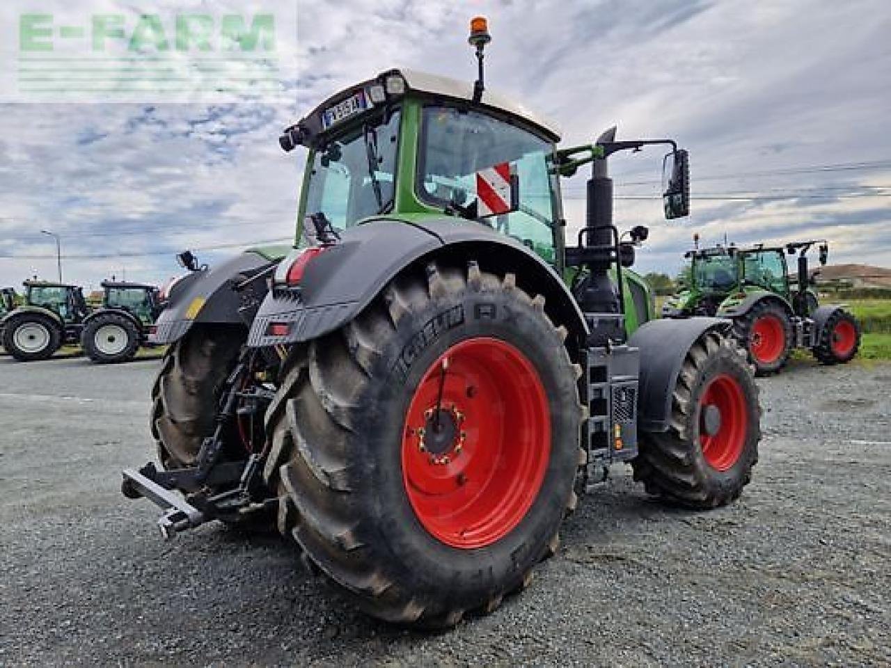 Traktor Türe ait Fendt 828 vario profi plus ProfiPlus, Gebrauchtmaschine içinde MONFERRAN (resim 3)