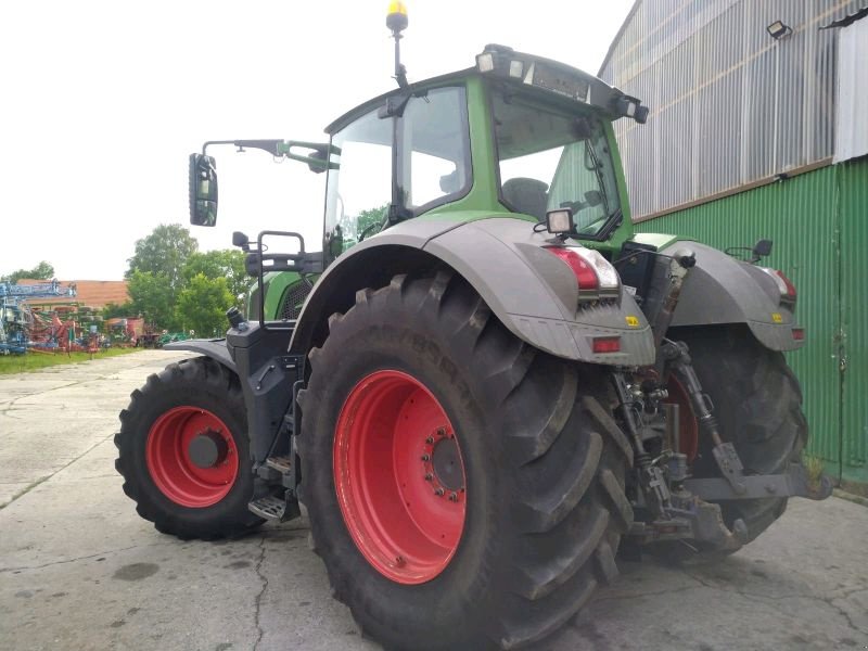 Traktor des Typs Fendt 828 Vario Profi Plus S4, Gebrauchtmaschine in Liebenwalde (Bild 3)