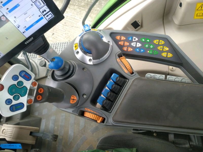 Traktor tip Fendt 828 Vario Profi Plus S4, Gebrauchtmaschine in Liebenwalde (Poză 20)