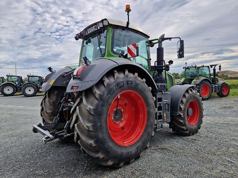 Traktor des Typs Fendt 828 VARIO PROFI PLUS, Gebrauchtmaschine in PEYROLE (Bild 3)