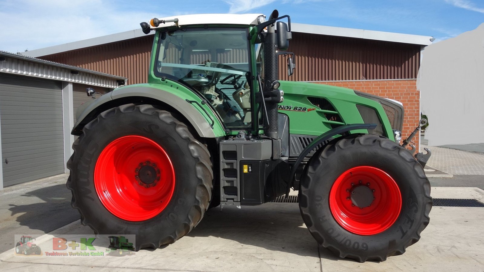 Traktor a típus Fendt 828 Vario Profi, Gebrauchtmaschine ekkor: Kettenkamp (Kép 4)