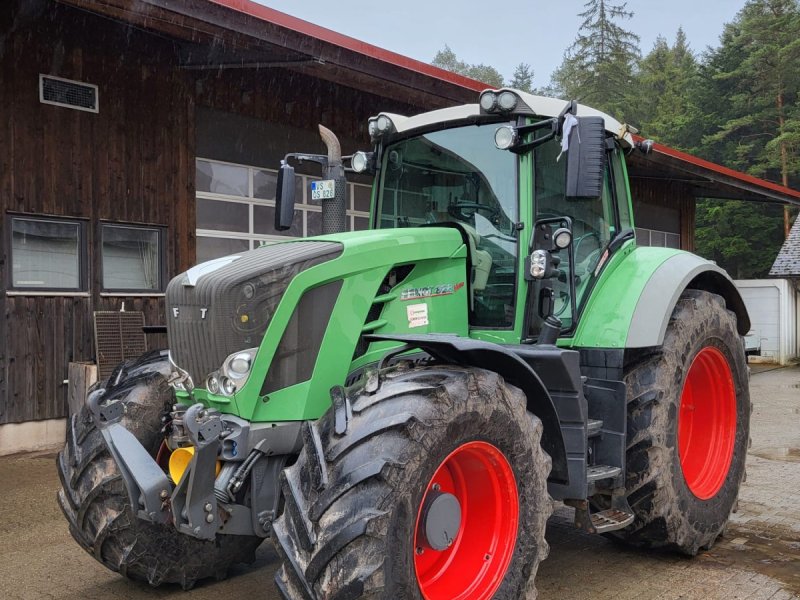 Traktor от тип Fendt 828 Vario ProfiPlus, Gebrauchtmaschine в Donaueschingen (Снимка 1)