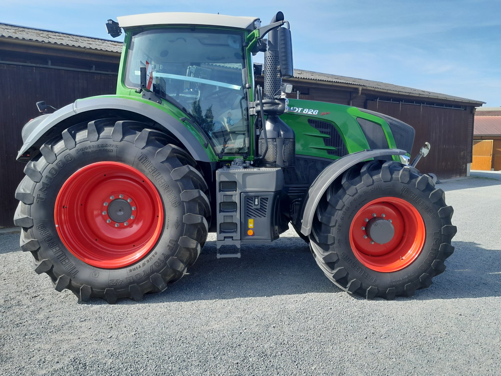 Traktor del tipo Fendt 828 Vario ProfiPlus, Gebrauchtmaschine en Speichersdorf (Imagen 1)