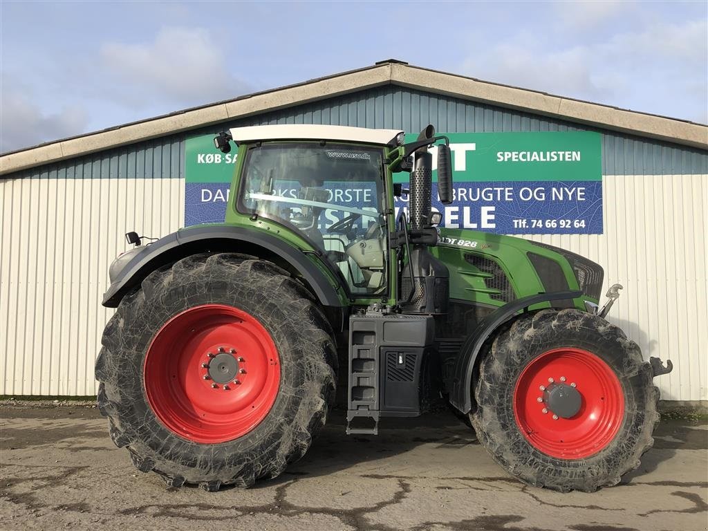 Traktor del tipo Fendt 828 Vario S4 Profi Plus Front PTO, Få timer, Gebrauchtmaschine en Rødekro (Imagen 4)