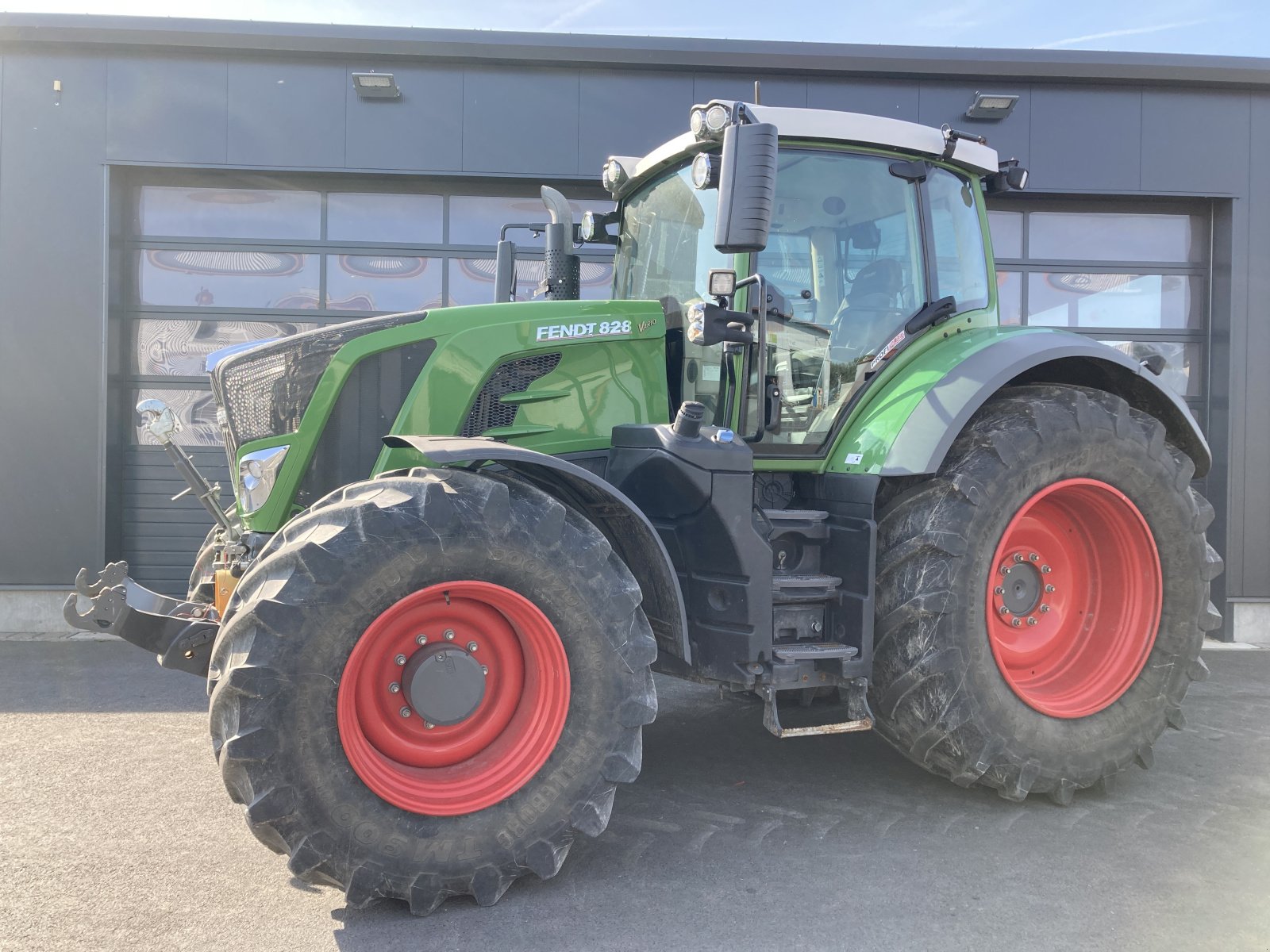 Traktor типа Fendt 828 Vario S4 Profi Plus *Motor neu* RTK, Gebrauchtmaschine в Wülfershausen an der Saale (Фотография 1)