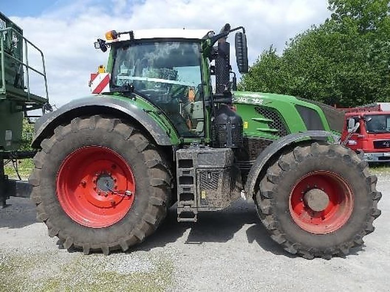 Traktor van het type Fendt 828 Vario S4 Profi Plus, Gebrauchtmaschine in Bellenberg (Foto 2)