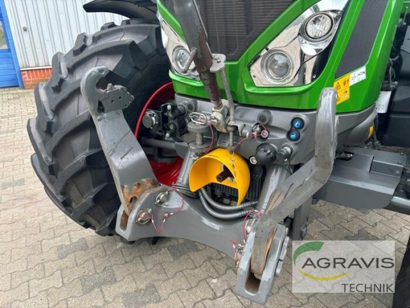 Traktor van het type Fendt 828 VARIO S4 PROFI PLUS, Gebrauchtmaschine in Meppen (Foto 5)