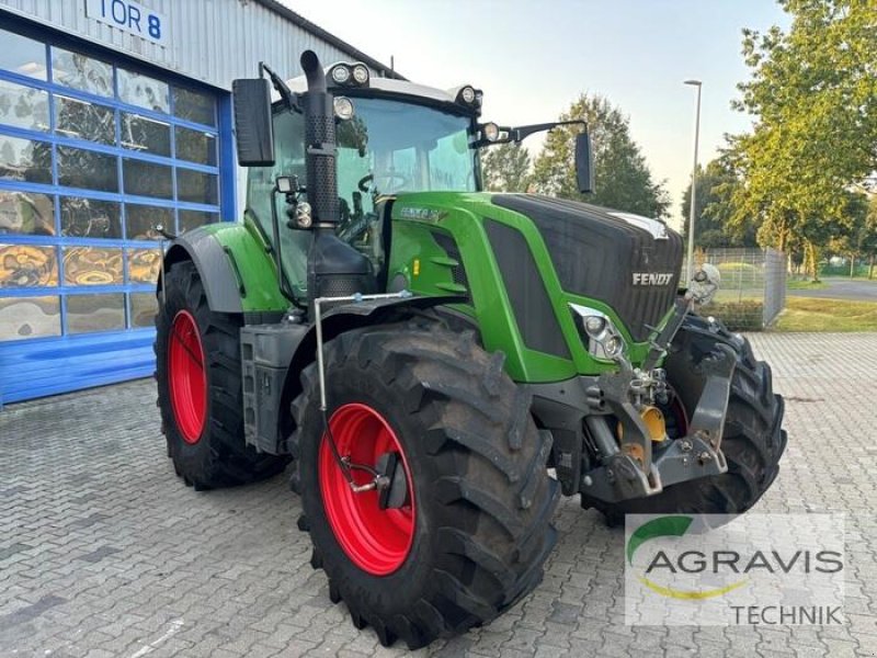 Traktor van het type Fendt 828 VARIO S4 PROFI PLUS, Gebrauchtmaschine in Meppen (Foto 2)