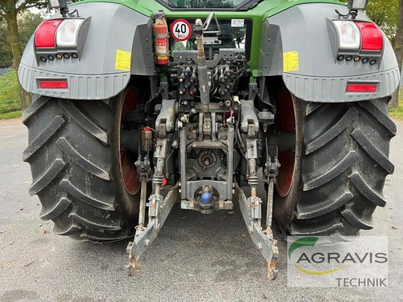 Traktor van het type Fendt 828 VARIO S4 PROFI PLUS, Gebrauchtmaschine in Meppen (Foto 5)