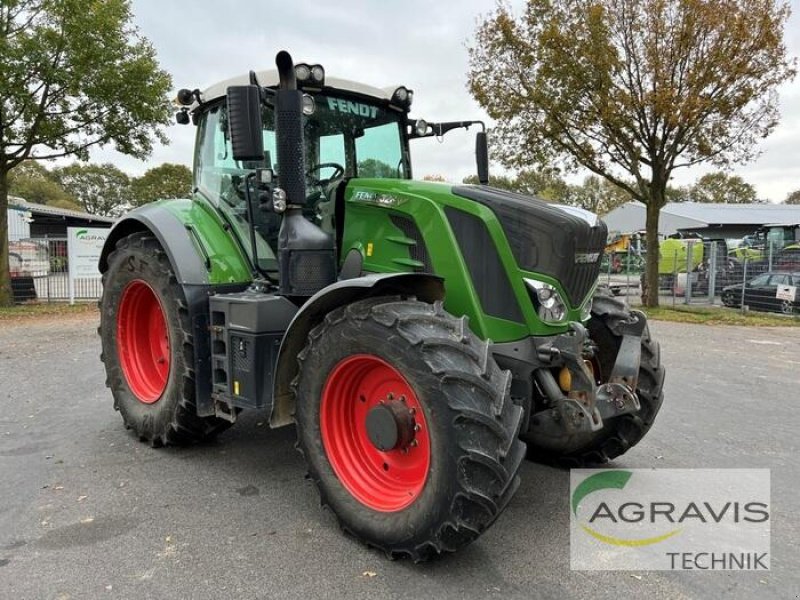 Traktor of the type Fendt 828 VARIO S4 PROFI PLUS, Gebrauchtmaschine in Meppen (Picture 2)