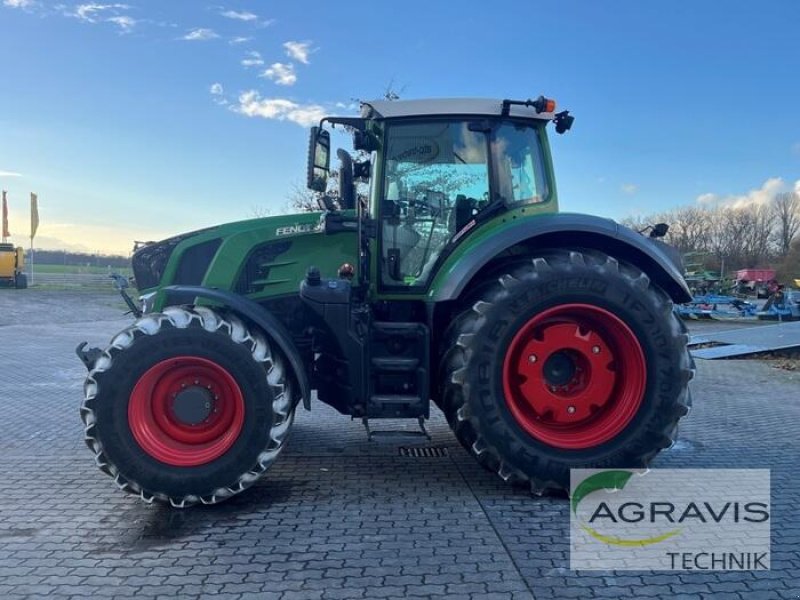 Traktor van het type Fendt 828 VARIO S4 PROFI PLUS, Gebrauchtmaschine in Calbe / Saale (Foto 2)