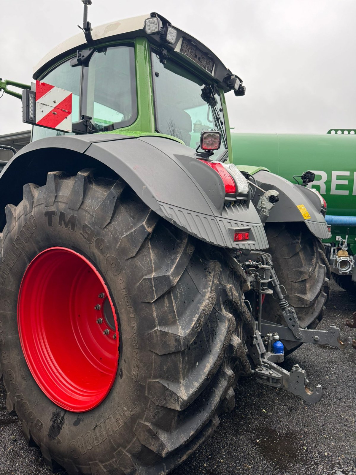 Traktor des Typs Fendt 828 Vario S4 Profi Plus, Gebrauchtmaschine in Bevern (Bild 3)