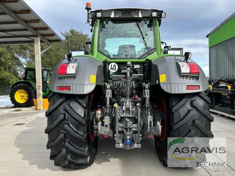 Traktor of the type Fendt 828 VARIO S4 PROFI PLUS, Gebrauchtmaschine in Seelow (Picture 4)