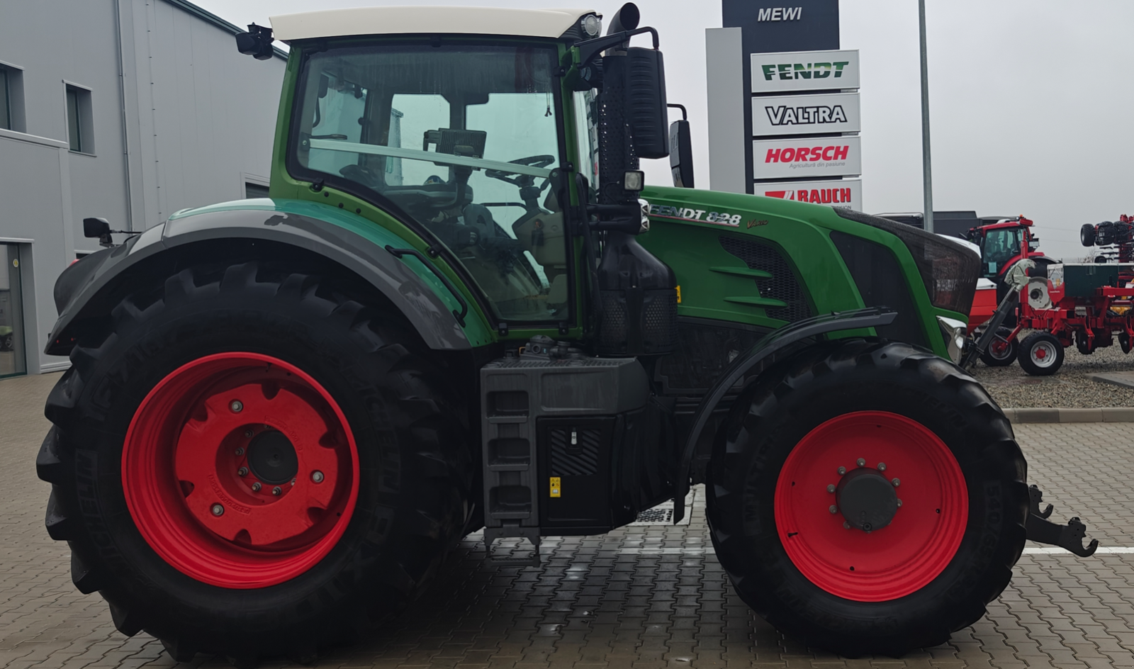 Traktor tip Fendt 828 Vario S4 Profi Plus, Gebrauchtmaschine in Orţişoara (Poză 2)