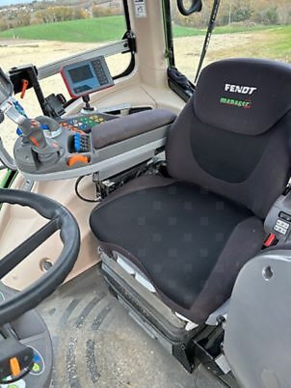 Traktor des Typs Fendt 828 VARIO S4 PROFI PLUS, Gebrauchtmaschine in Monferran-Savès (Bild 7)