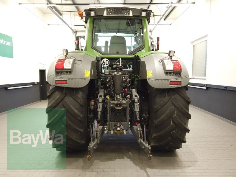 Traktor van het type Fendt 828 VARIO S4 PROFI PLUS, Gebrauchtmaschine in Manching (Foto 4)