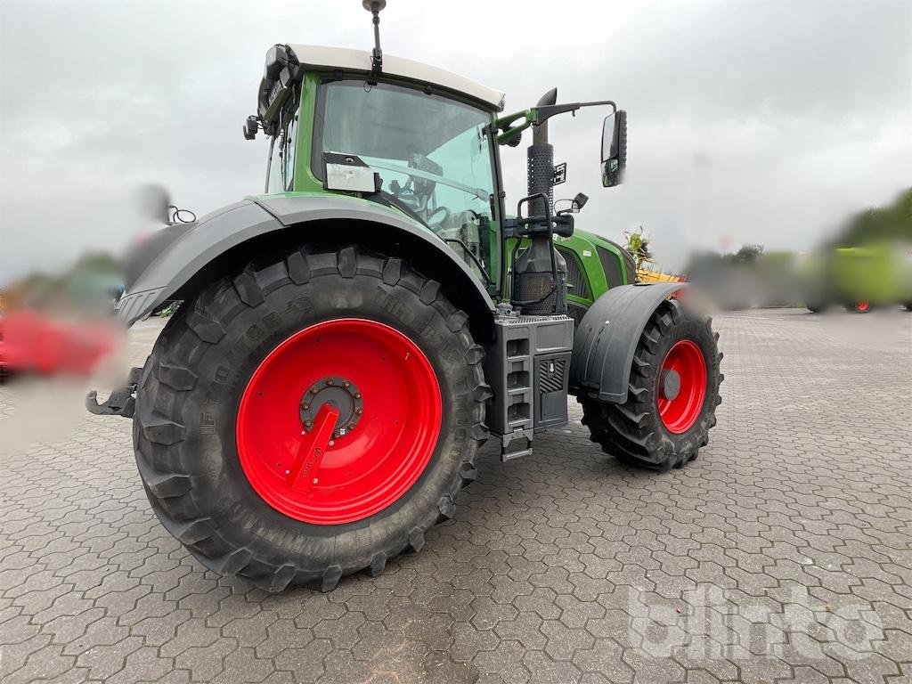 Traktor of the type Fendt 828 Vario S4 Profi Plus, Gebrauchtmaschine in Düsseldorf (Picture 3)