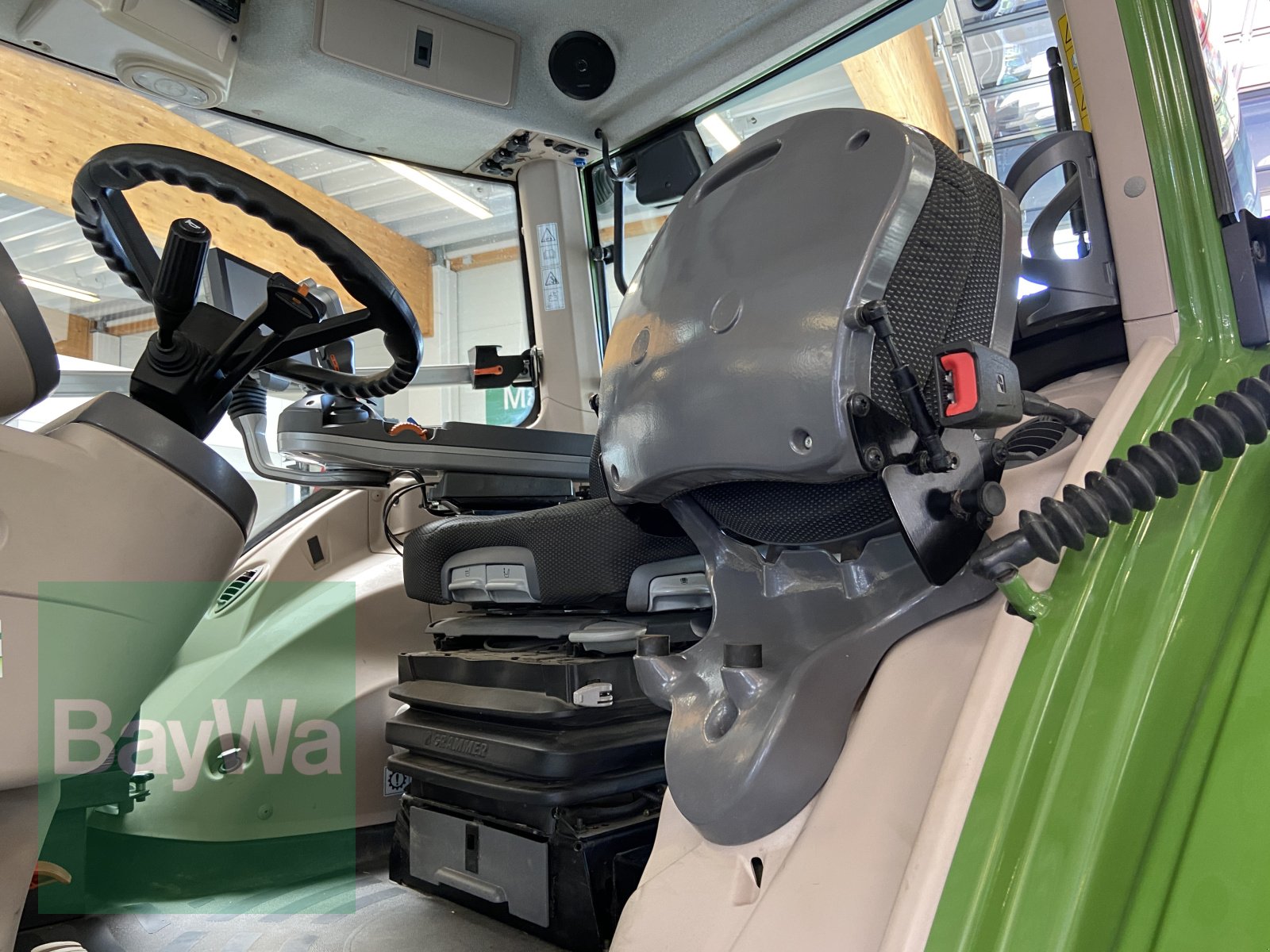 Traktor du type Fendt 828 Vario S4 Profi Plus, Gebrauchtmaschine en Bamberg (Photo 12)