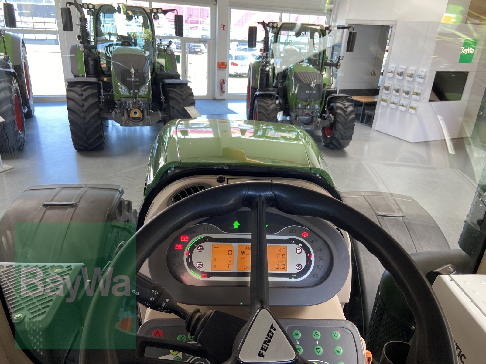 Traktor typu Fendt 828 Vario S4 Profi Plus, Gebrauchtmaschine w Bamberg (Zdjęcie 21)