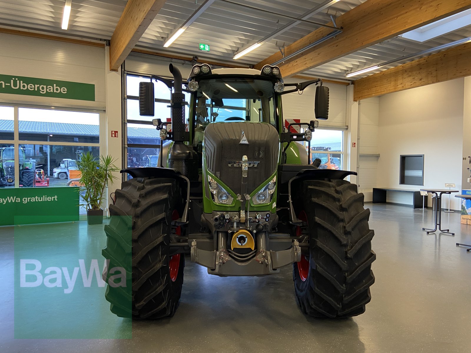 Traktor des Typs Fendt 828 Vario S4 Profi Plus, Gebrauchtmaschine in Bamberg (Bild 4)