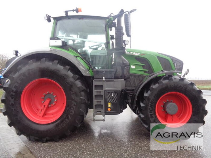 Traktor от тип Fendt 828 VARIO S4 PROFI PLUS, Gebrauchtmaschine в Nartum (Снимка 7)