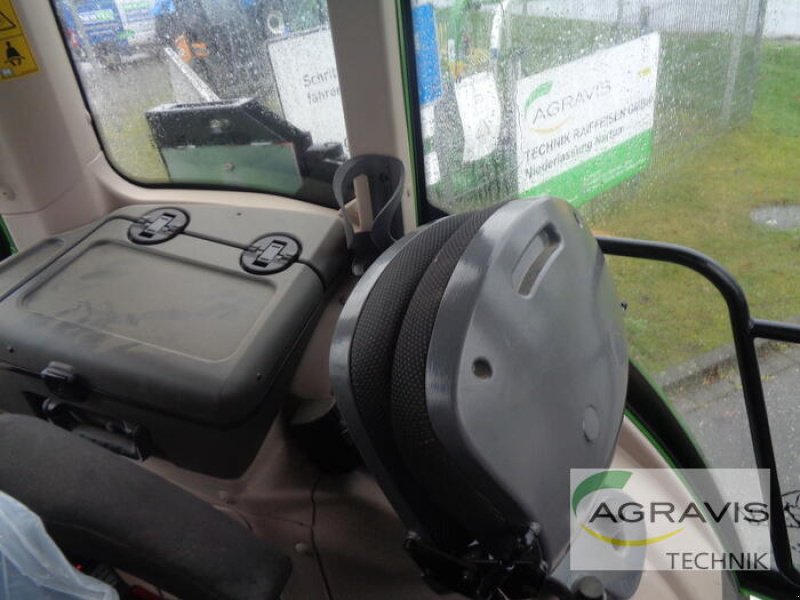 Traktor of the type Fendt 828 VARIO S4 PROFI PLUS, Gebrauchtmaschine in Nartum (Picture 25)