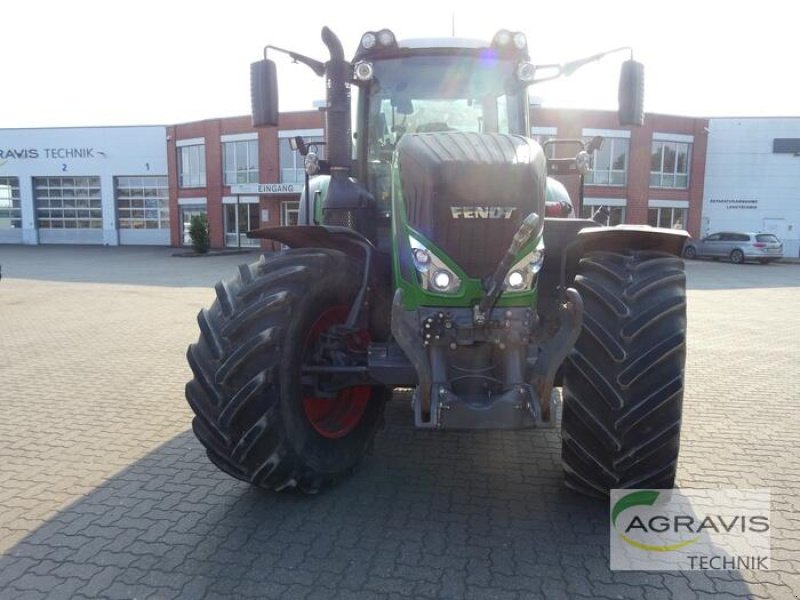 Traktor van het type Fendt 828 VARIO S4 PROFI PLUS, Gebrauchtmaschine in Uelzen (Foto 2)