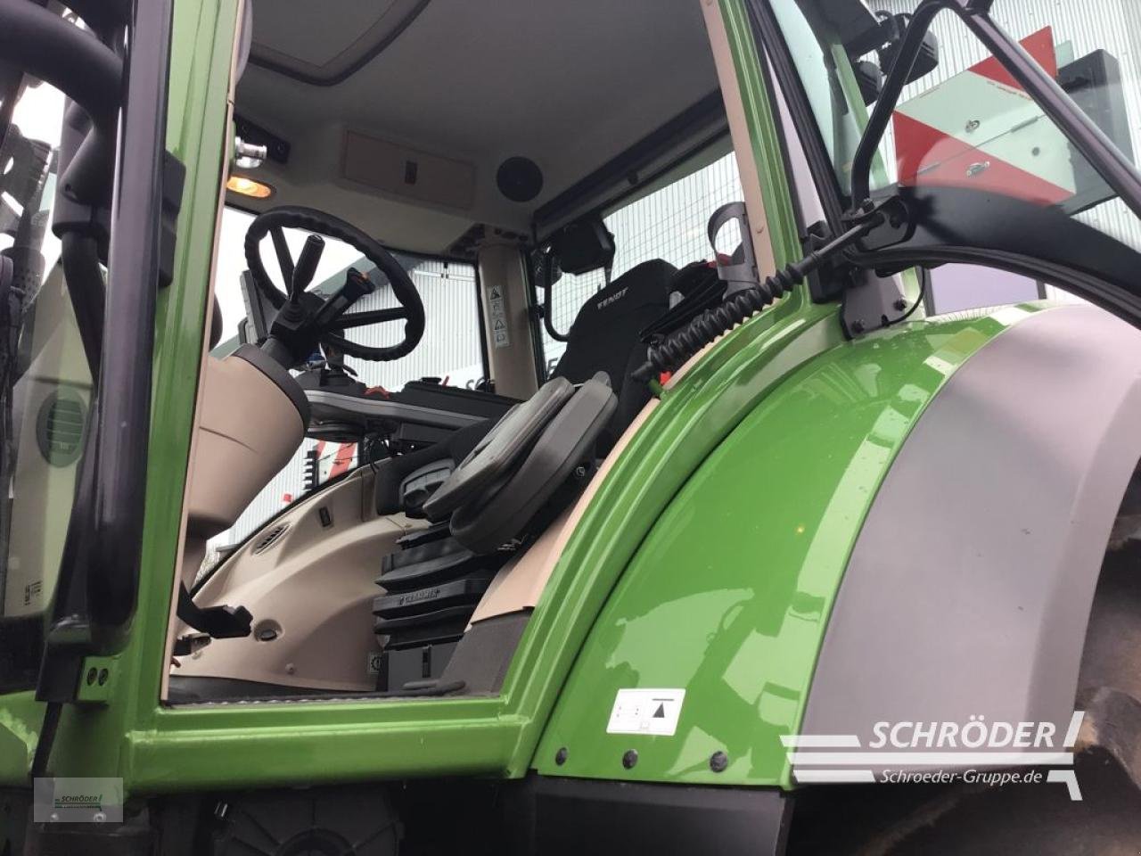 Traktor του τύπου Fendt 828 VARIO S4 PROFI PLUS, Gebrauchtmaschine σε Friedland (Φωτογραφία 13)