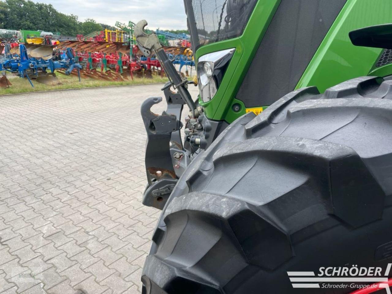 Traktor van het type Fendt 828 VARIO S4 PROFI PLUS, Gebrauchtmaschine in Wildeshausen (Foto 23)