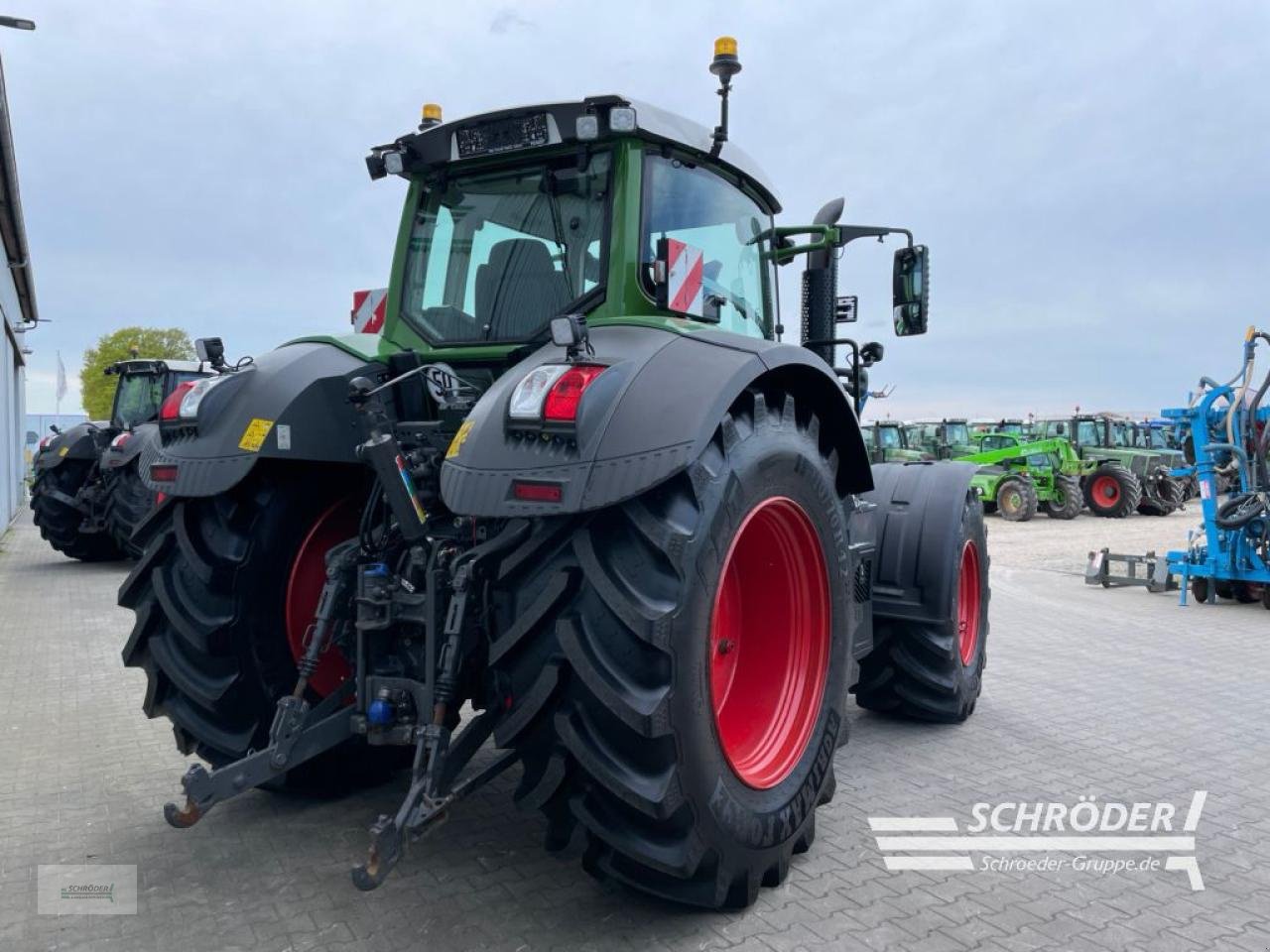 Traktor typu Fendt 828 VARIO S4 PROFI PLUS, Gebrauchtmaschine w Wildeshausen (Zdjęcie 3)