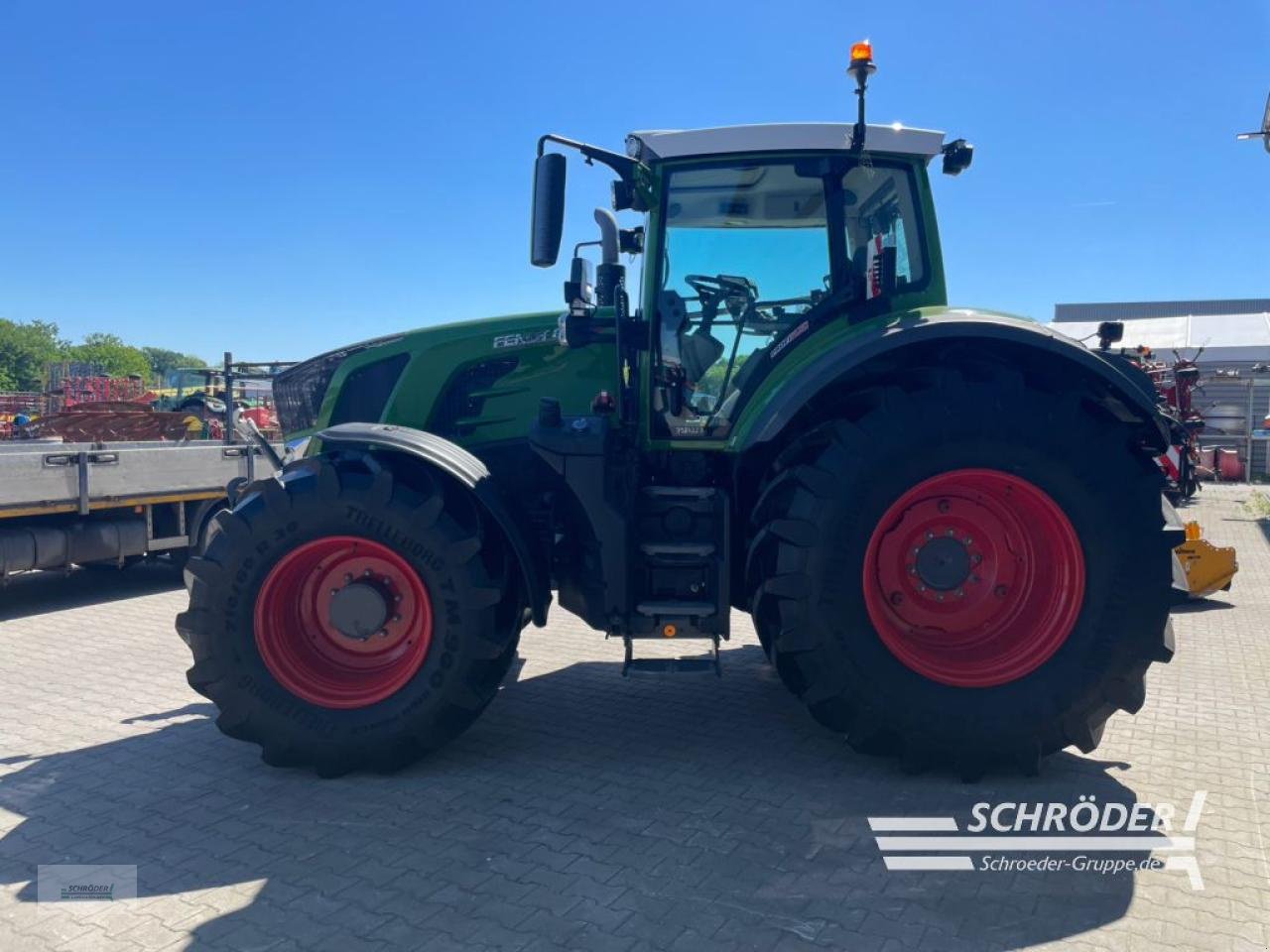 Traktor typu Fendt 828 VARIO S4 PROFI PLUS, Gebrauchtmaschine v Langförden (Obrázek 4)