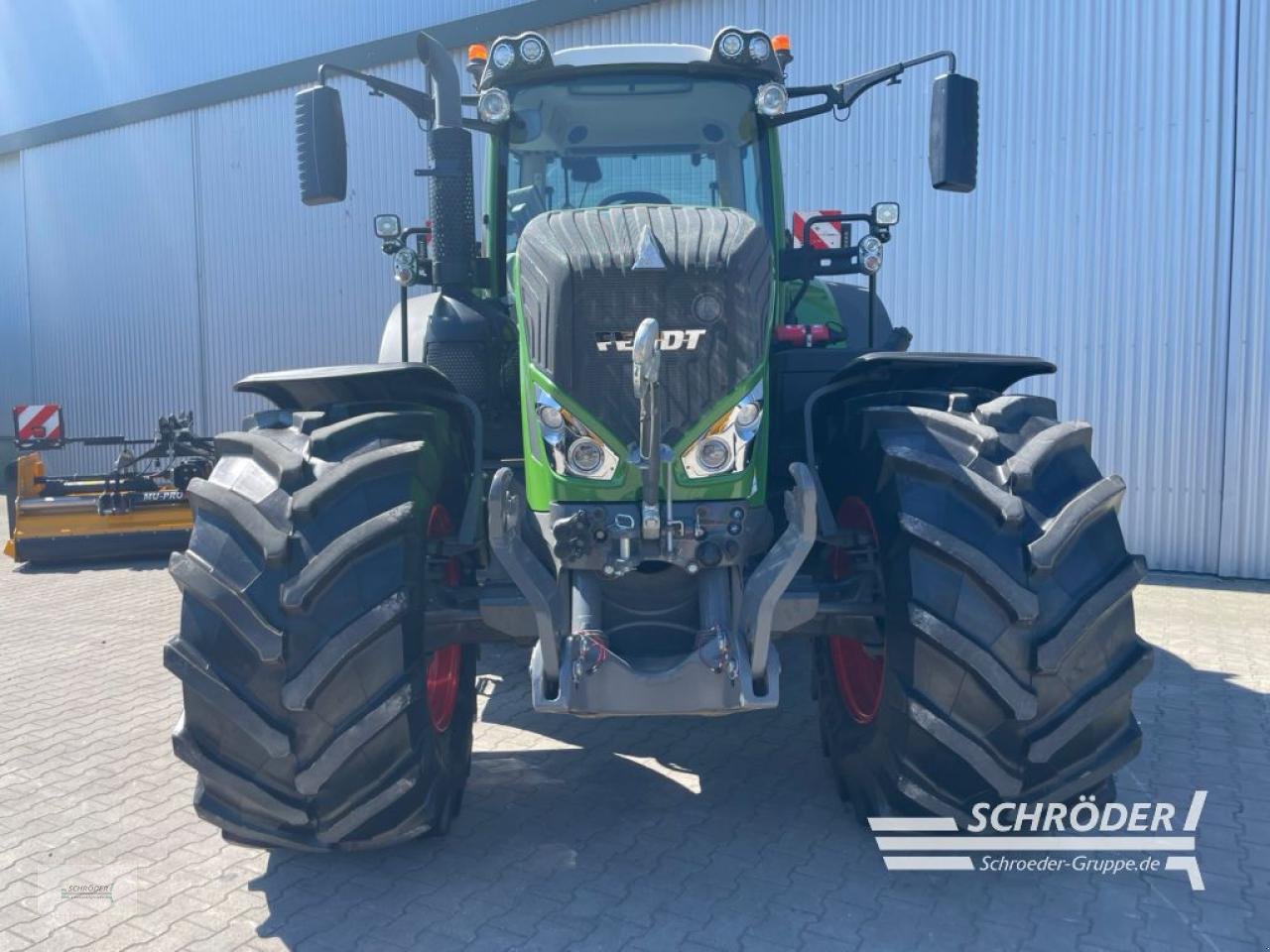 Traktor of the type Fendt 828 VARIO S4 PROFI PLUS, Gebrauchtmaschine in Langförden (Picture 7)